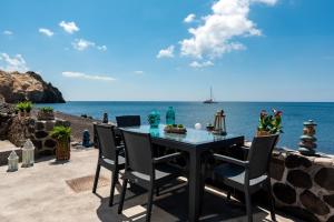 Gallery image of Serenity Blue (Cave house) in Akrotiri