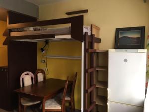 Kuchyň nebo kuchyňský kout v ubytování Hostel Pestalozza + 37 fotografií