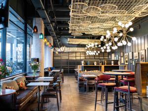Restauracja lub miejsce do jedzenia w obiekcie ibis Amsterdam Centre