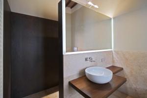Vannituba majutusasutuses Delcorto Suites