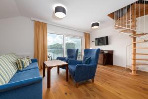Hotel Stadler am Attersee的休息区