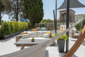 Balkón alebo terasa v ubytovaní Brand new apartment with pool and SEA VIEW in Marbella