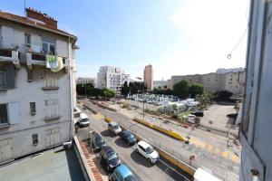 Fotografia z galérie ubytovania T2 refait à neuf au porte du vélodrome - Parc Chanot v destinácii Marseille