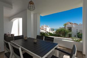 Balkón alebo terasa v ubytovaní 2149-Amazing groundfloor 3 bedrooms on golf, pools