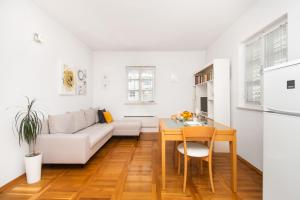 Posezení v ubytování House Urban Bliss + 27 fotografií