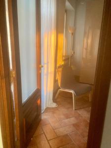 Koupelna v ubytování da Emi - La casetta in piazza
