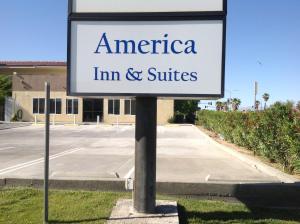 Certifikát, hodnocení, plakát nebo jiný dokument vystavený v ubytování America Inn & Suites