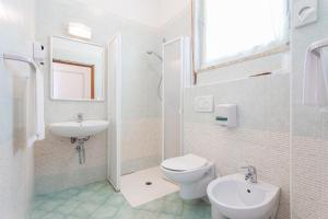 Koupelna v ubytování Hotel Eritrea + 8 fotografií