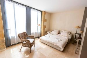 Posteľ alebo postele v izbe v ubytovaní Appartement confortable dans Cons-la-Grandville, terrasse, parking