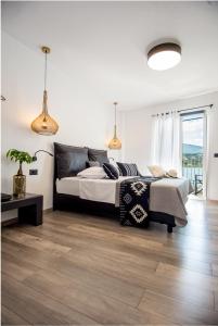 A & B Minimal Suite ΙΙ with Sea View in Argostoli的休息区