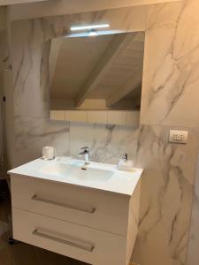 A bathroom at Casa della Regina