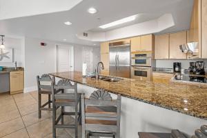 Η κουζίνα ή μικρή κουζίνα στο Caribe B-1111