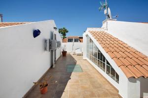 The building in which the holiday home is located