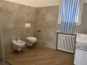 A bathroom at Appartamento via centro
