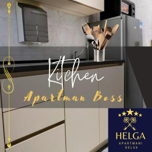 Kuhinja oz. manjša kuhinja v nastanitvi HELGA apartmani BOSS i PRESIDENT