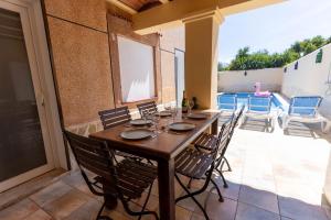 Patio alebo iná vonkajšia časť ubytovania Villa Roberto Ibiza