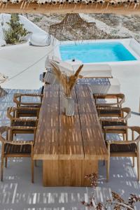 The swimming pool at or close to Bluewhite Villa Santorini