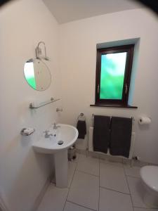 Koupelna v ubytování Atlantic Shore B&B + 28 fotografií