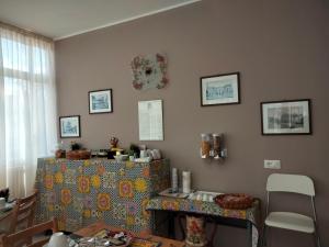 Jedlo v ubytovaní bed & breakfast alebo blízkom okolí