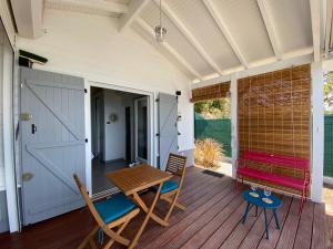 Foto dalla galleria di Bungalow Palbéa supérieur avec SPA et vue mer a Schœlcher