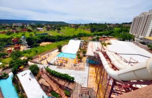 Spazzio Di Roma e parque Acqua Park-Splash内部或周边的泳池