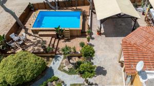The swimming pool at or close to Selana House with outdoor pool