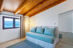Postel nebo postele na pokoji v ubytování Artemis ΙnCreteble Cretan Resindences Collection
