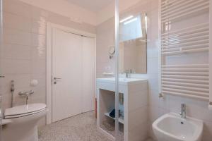 Koupelna v ubytování Le Tre Zie - La tua casa nel cuore di Manduria + 21 fotografií