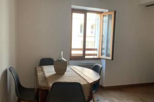 Posedenie v ubytovaní Duplex à Monteux centre, 5 couchages distincts, LOCAL VELOS