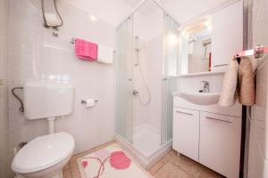 Kúpeľňa v ubytovaní House Šubić + 37 fotografií