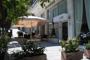 Gallery image of Glaros Hotel in Piraeus