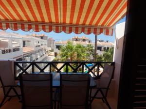 Balkon lub taras w obiekcie Under The Lime, beautiful apartment Los Cristianos