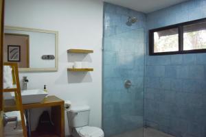 Bagno di Blue Window Boutique Villas Hotel