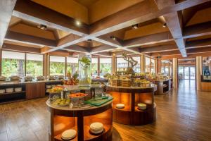 Restoran või mõni muu söögikoht majutusasutuses Adaaran Select Huduran Fushi - Free Dine around Premium All Inclusive 24 hours - 1 Child Stays Free between April 2025 to September 2025 - 45 mins by Speedboat