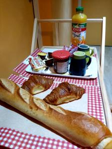 Jídlo v hotelu nebo okolí