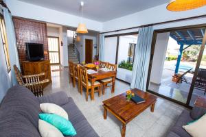 TV/trung tâm giải trí tại Villa Med. Coast