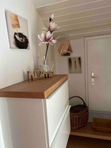 Fotografie z fotogalerie ubytování Dachgeschosswohnung in Weiherhammer v destinaci Weiherhammer