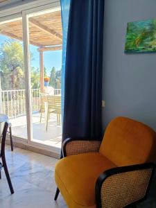 Posedenie v ubytovaní Casa Ana Nerja