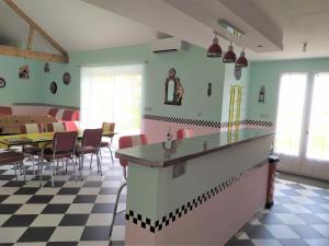 Fotografia z galérie ubytovania GITE diner AMERICAIN v destinácii Clévilliers