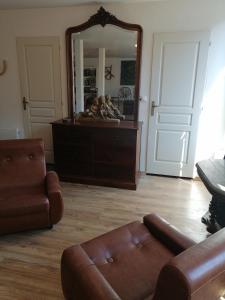 Posedenie v ubytovaní logement entier spacieux et confortable à 1 h de Paris
