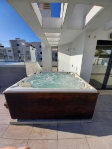 Fotografie z fotogalerie ubytování Luxury Penthouse, Private Pool & Jacuzzi - La Cala v destinaci Mijas Costa