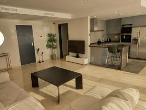 Fotografie z fotogalerie ubytování Luxury Penthouse, Private Pool & Jacuzzi - La Cala v destinaci Mijas Costa