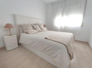 Posteľ alebo postele v izbe v ubytovaní 2 minutes walking to the Beach parking included