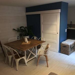 Fotografia z galérie ubytovania Appartement duplex toit terrasse v destinácii Apt + 2 fotografie