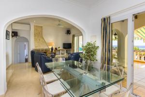 Fotografie z fotogalerie ubytování Villa BELLE VISTA v destinaci Son Bou + 7 fotografií