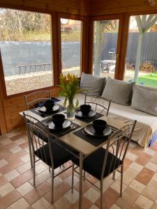 Posezení v ubytování Bazsalikom-Apartman