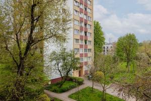 Vonkajšia záhrada v ubytovaní Family Apartment near PGE Narodowy by Noclegi Renters