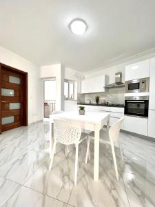 Ảnh trong thư viện ảnh của Condo with Patio overlooking Piazza ở Il-Gżira