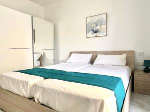 Ảnh trong thư viện ảnh của Condo with Patio overlooking Piazza ở Il-Gżira