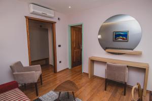 Posezení v ubytování Hotel Nostromo